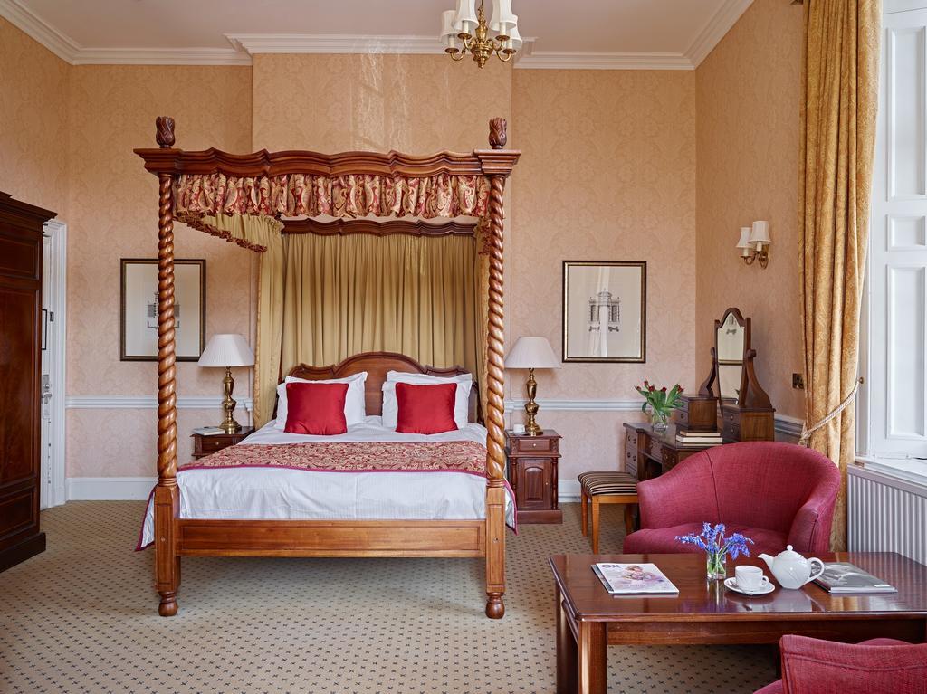 Dumbleton Hall Hotel Бродуей Екстериор снимка