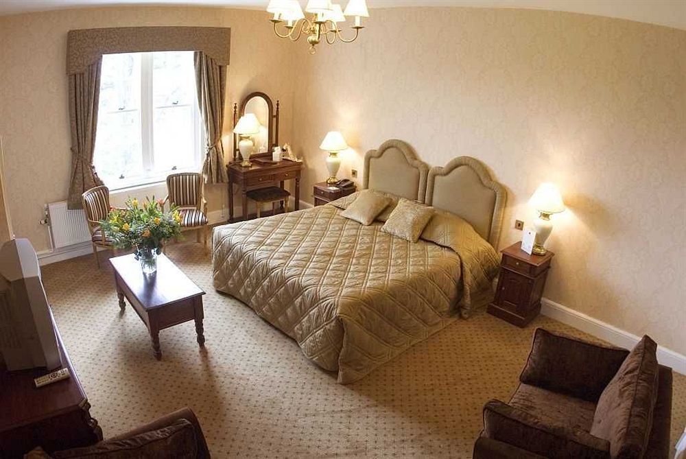 Dumbleton Hall Hotel Бродуей Екстериор снимка