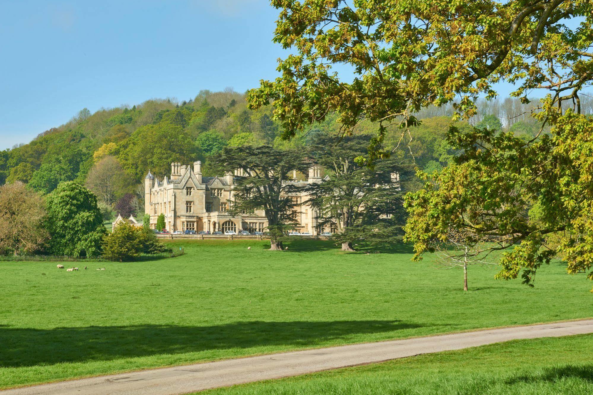 Dumbleton Hall Hotel Бродуей Екстериор снимка